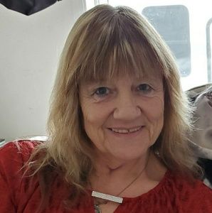 Meet your Posher, Gloria